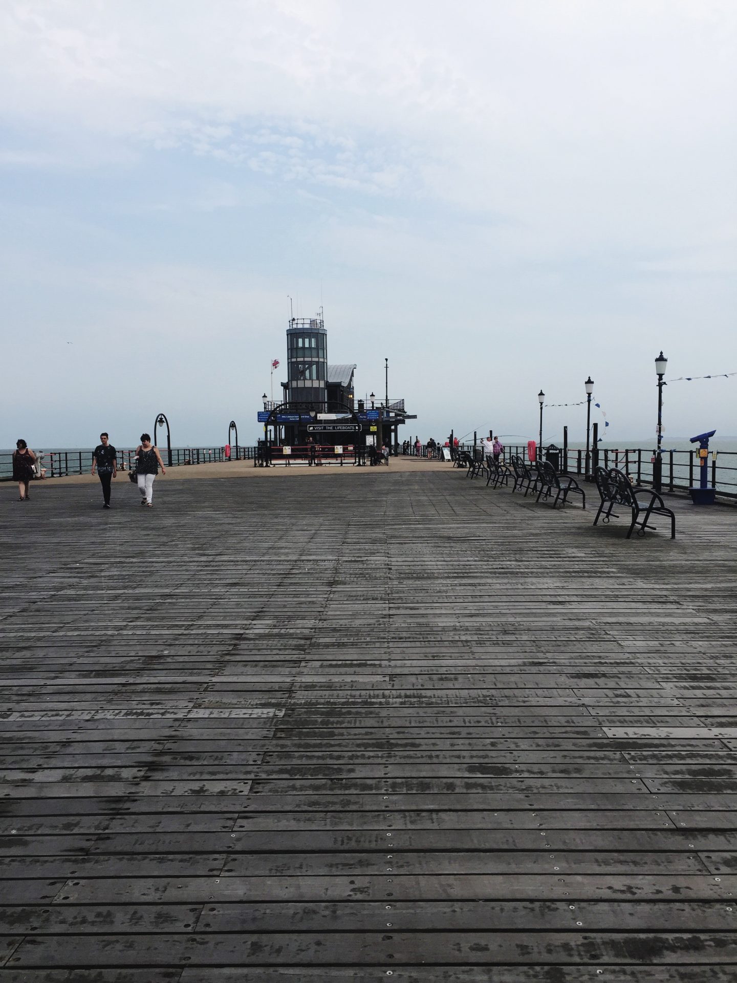 Southend Pier the longest pleasure pier in the world Busy loving my